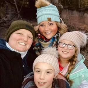 Meet your Posher, Stephany